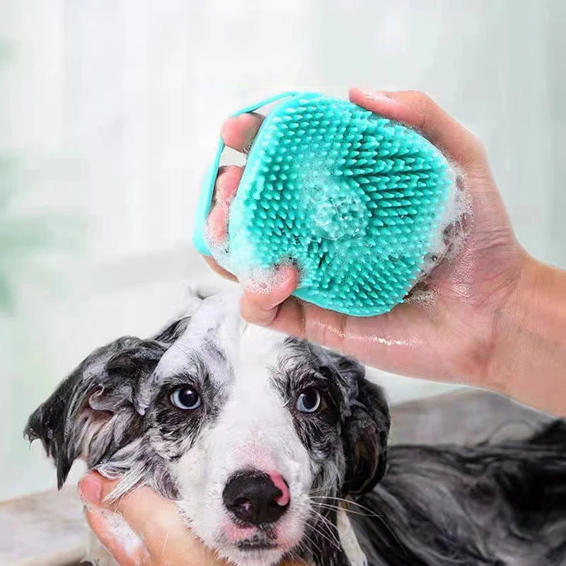 Brosse massante pour shampooing